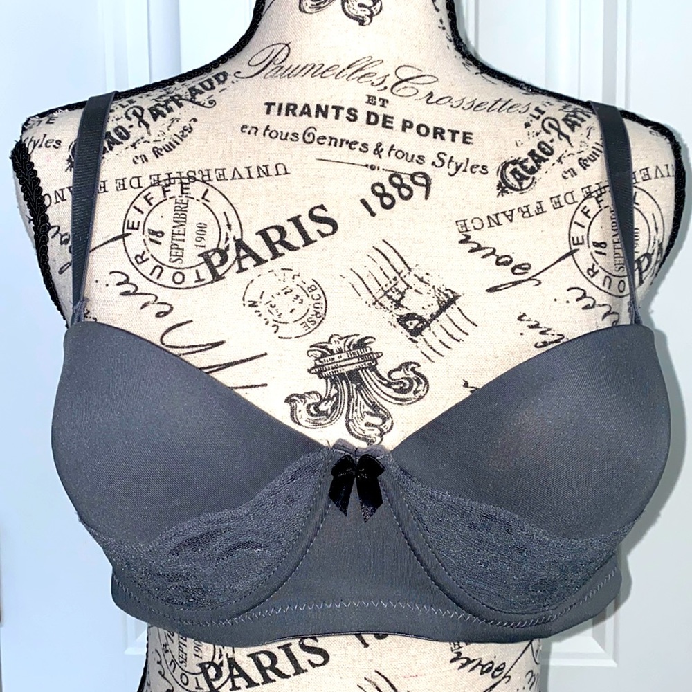 Simply Chic Intimate Apparel Bra